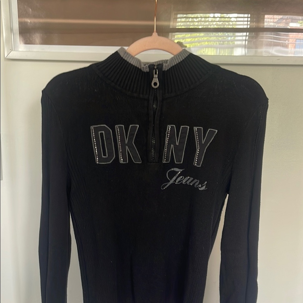 Dkny Black Long-Sleeve Half-Zip Pullover with Gray Trim